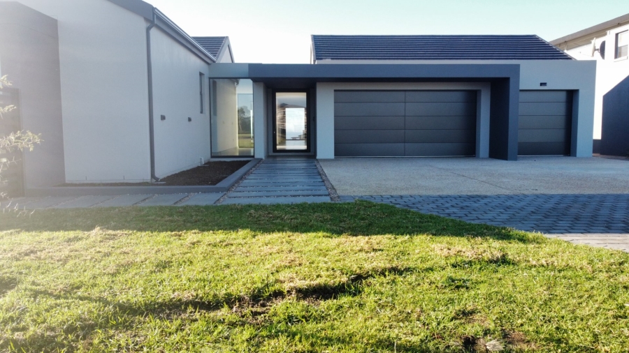 4 Bedroom Property for Sale in Oubaai Western Cape